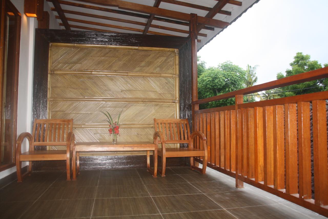 Dili Gili Bed & Breakfast Gili Trawangan Exterior foto